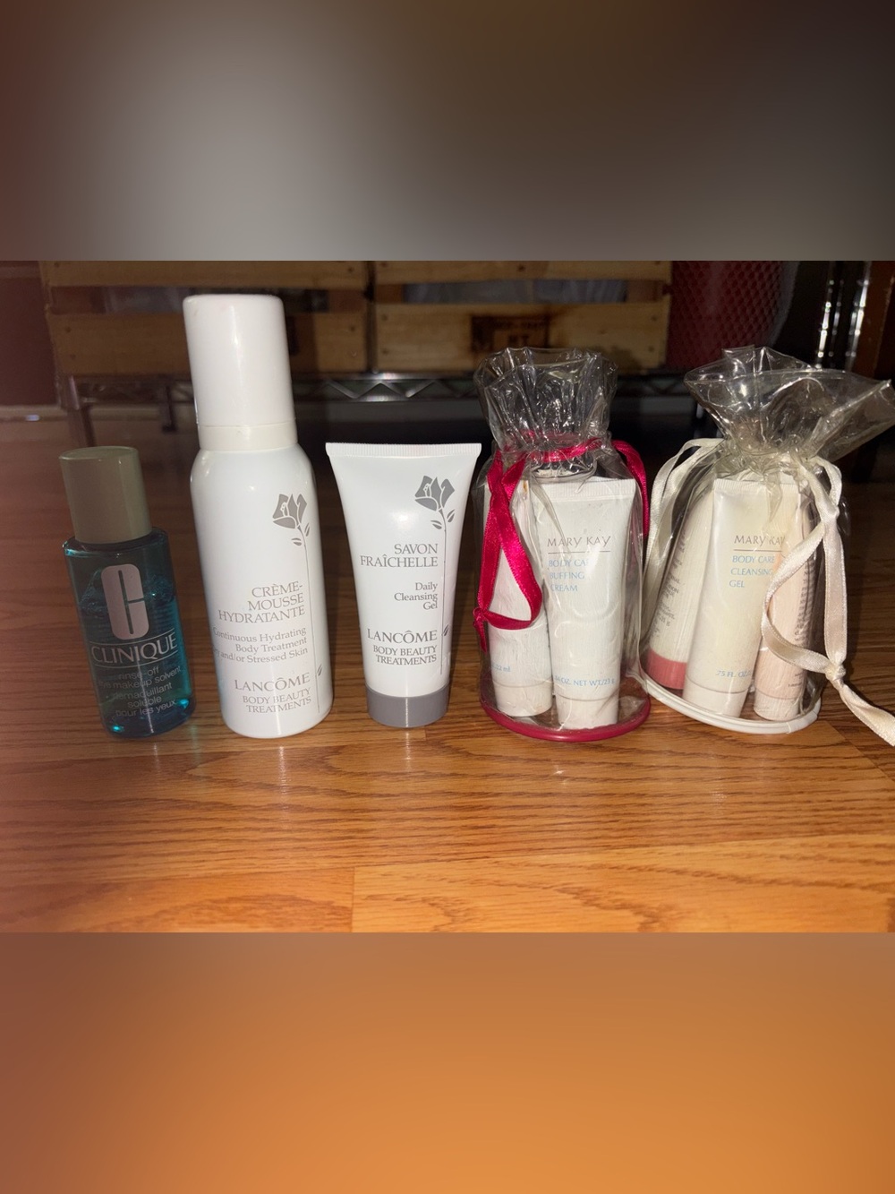 Mary Kay Mini Skincare Gift Duo - White & Pink Accents